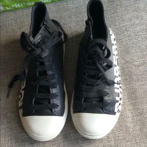 Burberry authentic kids shoes